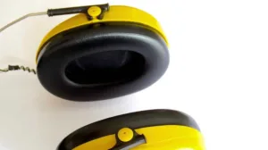 Voorbeeld smartengeld gehoorschade oorletsel, smartengeld oor, smartengeld gehoorschade, smartengeld oorletsel, indicatie smartengeld, doofheid, trommelvlies perforatie, letselschade oren, smartengeld oren, smartengeld, gehoorapparaat