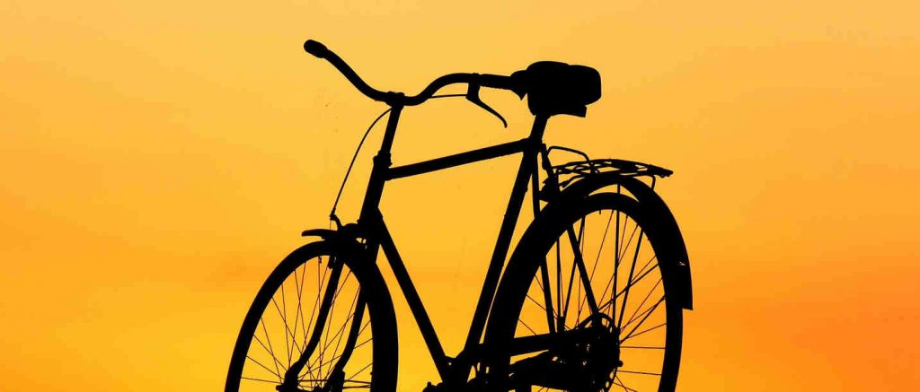 aanrijding onverlichte fietser, aanrijding onverlichte fietser auto, aanrijding onverlichte fietser fietser voetganger, schadevergoeding aanrijding onverlichte fietser