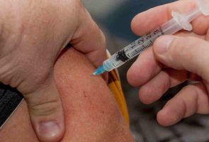 Aansprakelijkheid huisarts vaccineren, letsel vaccinatie, covid vaccin aansprakelijkheid, schadevergoeding vaccinatie