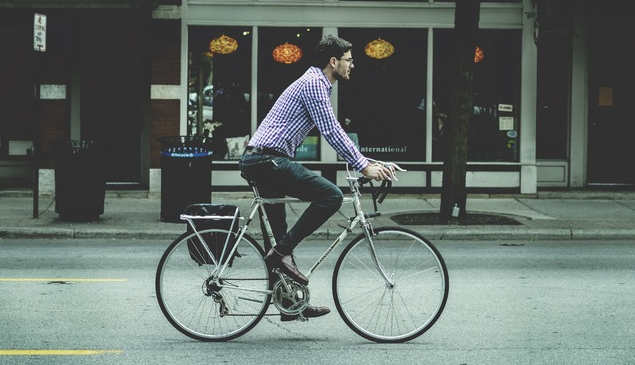 ongeval op weg naar het werk met de fiets