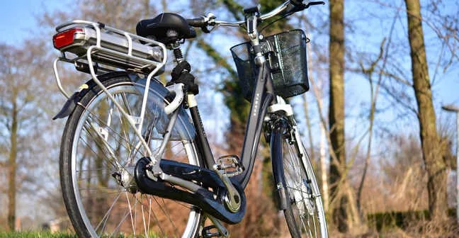 ongeluk elektrische fiets, aansprakelijkheid elektirsche fiets, letselschadde elektrische fiets, letselschade e-bike, letselschade speed-pedelec, aansprakelijkheid speed pedelec, aansprakelijkheid ebike, ongeluk e-bike, ongeluk speed pedelec