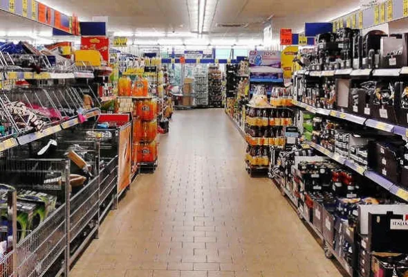 Transport dolly in supermarkt niet bewust waargenomen, Gerechtshof 's-Hertogenbosch 22 juli 2025, ECLI:NL:GHSHE:2025:2062
