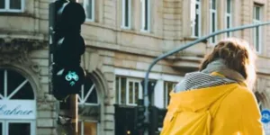 Rechtsaf voor fietsers vrij, wat betekent rechtsaf voor fietsers vrij, artikel 68 lid 5 RVV, verkeersbord RVV VR05, Rechtbank Midden-Nederland 13 januari 2026, ECLI:NL:RBMNE:2026:381